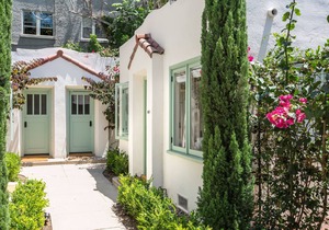 Sonder The Bungalows | Queen Murphy Studio Apartment w/Terrace