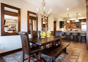 Spend Holidays in Park City! Ski Access, On-site Chair Lift and Hot Tub!