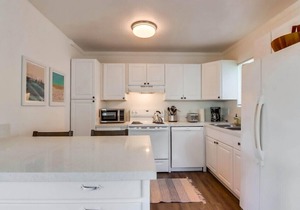 Steps to Ocean ☆ Convenient Ground Level ☆ Outdoor Patio