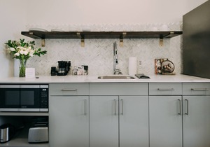Stunning Studio w/Boutique Amenities, Dreamy Cafe+Cocktails on South Congress
