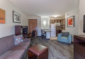 Suite in Davenport | Free Breakfast, Free Wi-Fi