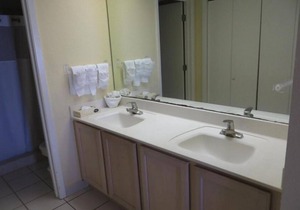 Sunny Royale Beach & Tennis Resort 2BR Condo with Outdoor Pool