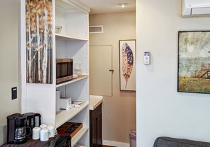 Sunny San Diego Gem w/Private Hot Tub & Patio