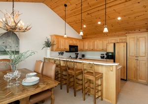 Teton Pines Country Club Townhome Hollyhock: 3 BR, 3.5 BA Townhouse in Wilson, Sleeps 6