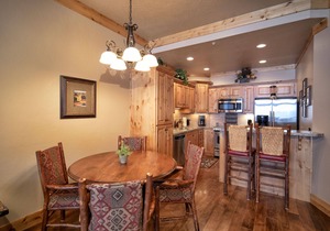 Teton Springs Condo #307 in Victor w/A/C, W/D, WiFi, Balcony, Grill & Garage