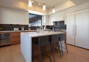 Town Hill Penthouse Ski In/Out at Snow King w/Deck w/Hot Tub, A/C, Fireplace
