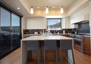 Town Hill Penthouse Ski In/Out at Snow King w/Deck w/Hot Tub, A/C, Fireplace
