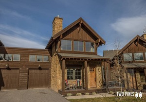 Trotwood Townhome Right in Town Center- Walking Distance to Ski Shuttle