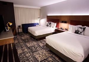 Unique Design, King Bed-Free Wifi-Let Hotel Rock Lititz Deliver a VIP Experience