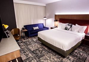 Unique Design, King Bed-Free Wifi-Let Hotel Rock Lititz Deliver a VIP Experience