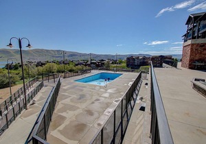 Updated Lakeview Condo Near Jordanelle- Available Early Spring and Memorial Day