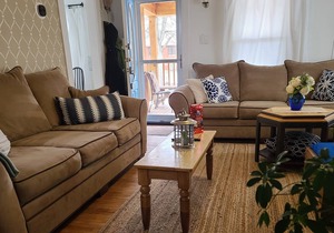 Vin's Place (Downtown Oberlin College)