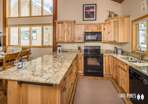 Walk to Lifts | Cozy 3BR Condo in Big Sky | Centrally Located For Summer Fun