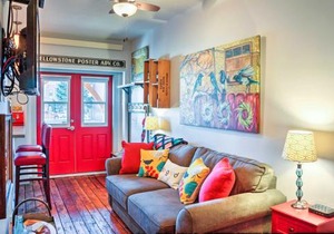 Walkable Studio Apartment in Downtown Livingston!