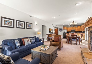 Walking distance to Historic Main Street and Town Lift