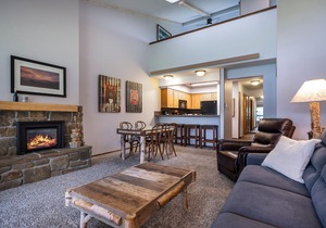 Waterfront condo w/fireplace, balcony & incredible views - Marina Cay Landing