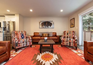 Wind River 6: Beautifully Renovated Townhome - Walk to Lift