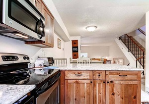 Winterpoint 22 is close to Peak 8 and 9, walk to town!