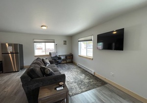 Yellowstone Retreat Rentals UB: two blocks from Yellowstone!