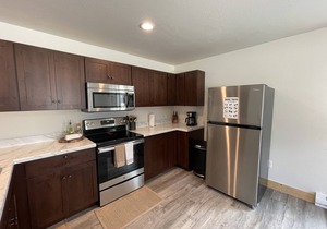 Yellowstone Retreat Rentals UD: two blocks from Yellowstone!