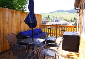 Yellowstone Treasure Guesthouses on the River