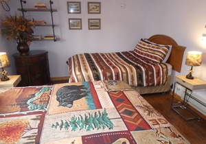 Yellowstone Two Bed Studio Just One Mile From Yellowstone's Main Entrance