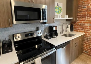Your Central 1 Bed Travel Apartment Awaits in Downtown Spokane