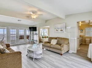 Betsy Cottage | Bermuda Beach