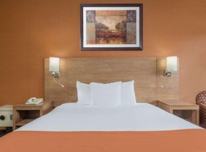 Days Inn | Columbus