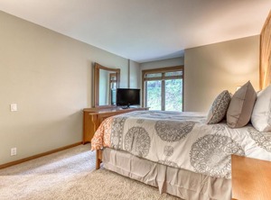 Fairway | Elkhorn Village