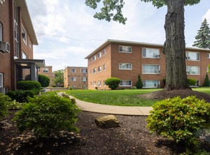 Cle Airport Ideal Stays | Fairview Park
