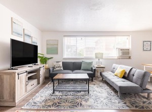 Cle Airport Ideal Stays | Fairview Park