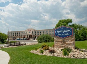 Hampton Inn Suites Buffalo | Buffalo