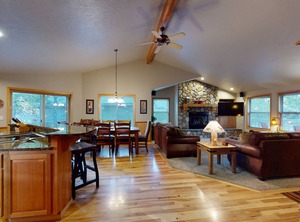Filbert Lane | Sunriver