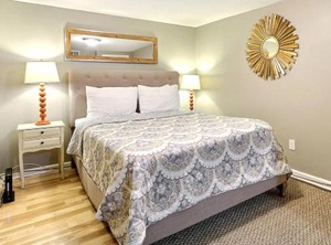 Oglethorpe Manor | Historic District - North