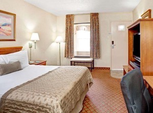 Ramada | West Memphis