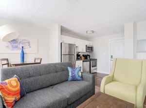 Mass Ave Stay Discount | Chatham-Arch