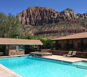 Bumbleberry Inn 