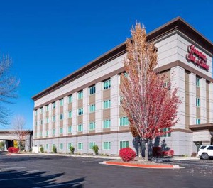 Hampton Inn 