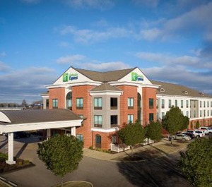 Branch Hotel 