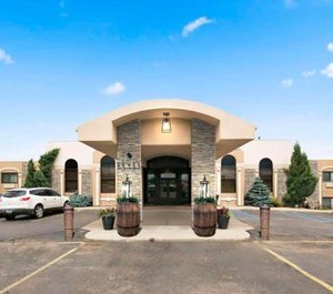 Revel Hotel Minot Surestay 