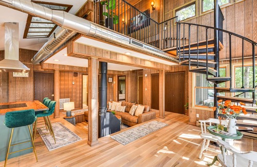 Three Rivers Cottage | 102 m² Cabin ∙ 1 bedroom ∙ 6 guests
