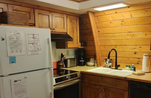 McCall Cabin | 102 m² Cabin ∙ 2 bedrooms ∙ 6 guests