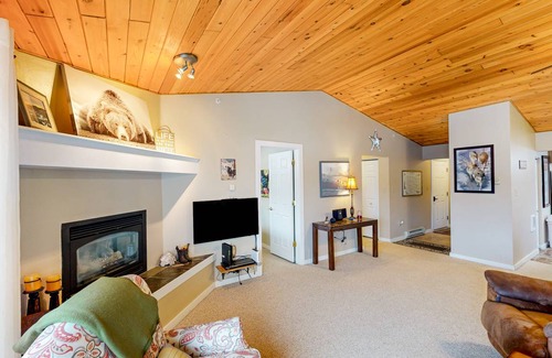 Big Sky Condo | 102 m² Condo ∙ 2 bedrooms ∙ 8 guests