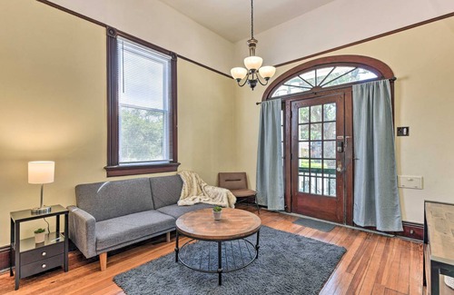 Mid-City House | 102 m² House ∙ 2 bedrooms ∙ 6 guests