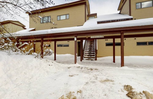 Moose Wilson Road Condo | 105 m² Condo ∙ 2 bedrooms ∙ 5 guests
