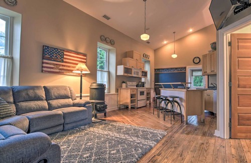 Wrightsville Cottage | 106 m² Cabin ∙ 2 bedrooms ∙ 4 guests