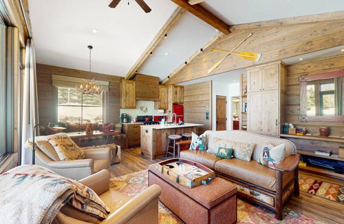 Sun Valley House | 109 m² House ∙ 2 bedrooms ∙ 6 guests