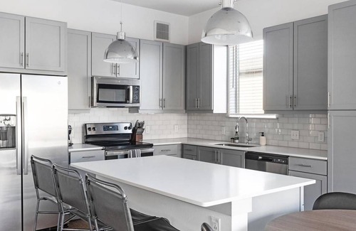 Austin Apartment | 111 m² Apartment ∙ 2 bedrooms ∙ 4 guests