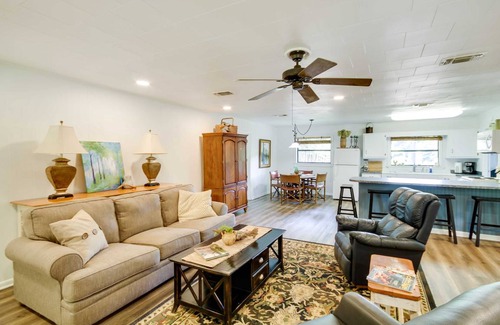 McComb Cottage | 111 m² Cabin ∙ 2 bedrooms ∙ 4 guests
